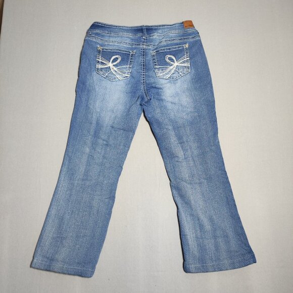 Wallflower jeans women's junior size 13 short denim blue the luscious curvy fit - Picture 3 of 12